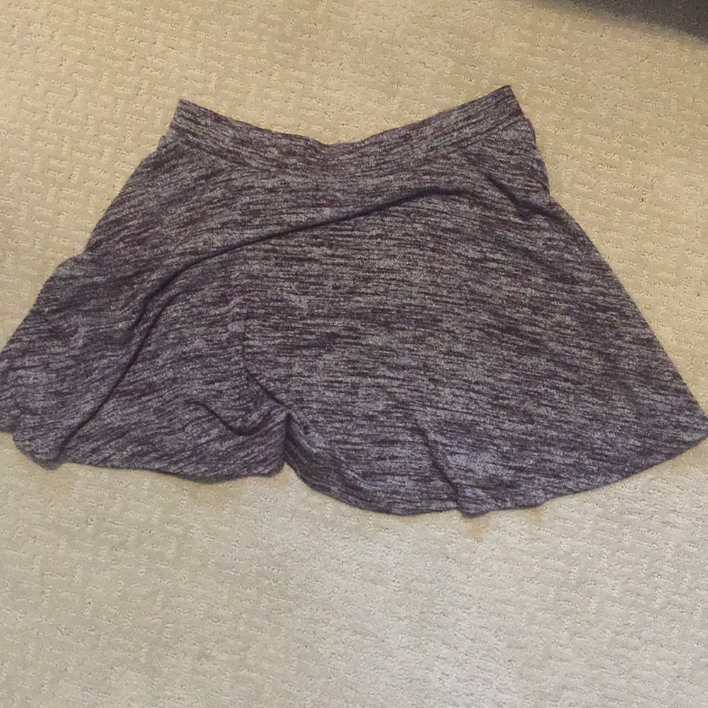 Flows skirt